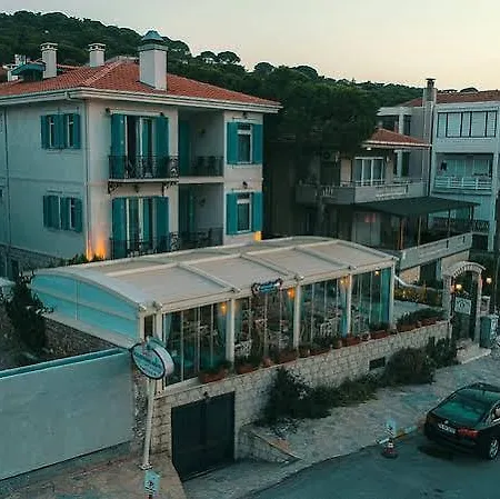 Otel Karamela 3*