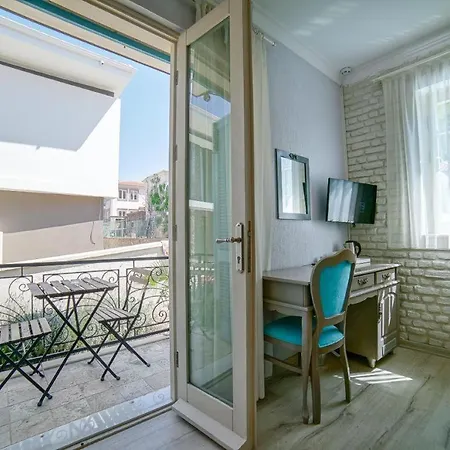 Karamela Otel 3*