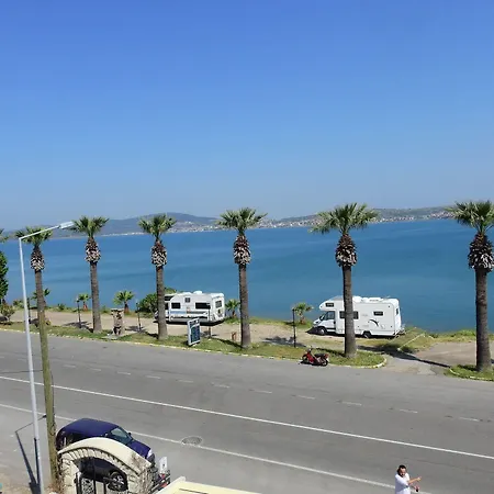 Otel Karamela 3*