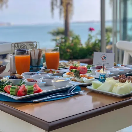 Otel Karamela Ayvalı